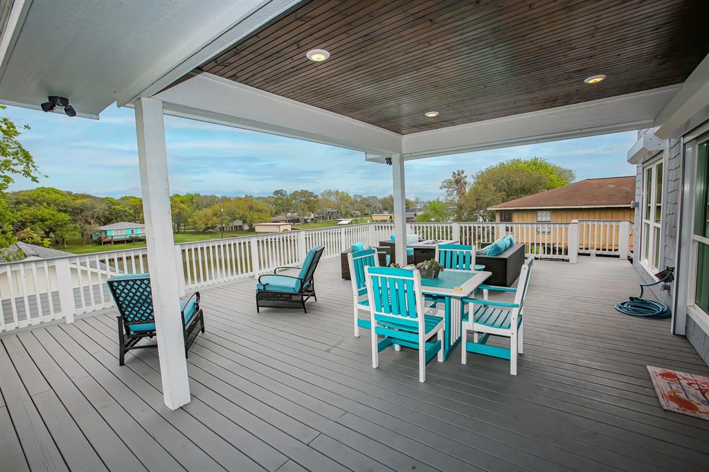1493 County Road 291, Sargent, Texas image 3