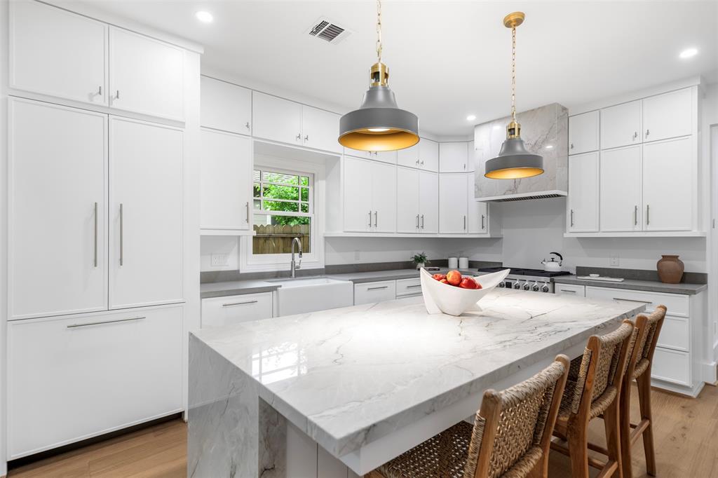 608 W Main Street, Houston, Texas image 6