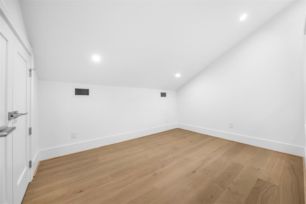 608 W Main Street, Houston, Texas image 22