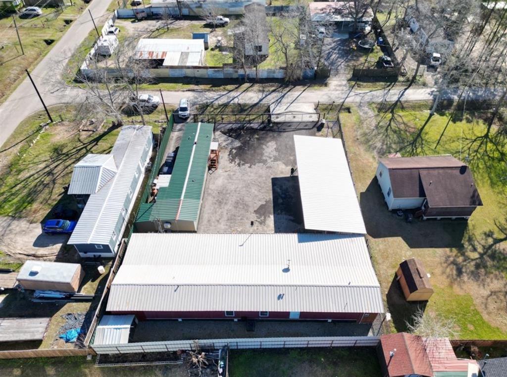 406 & 406-A Pecan Avenue, Crosby, Texas image 5