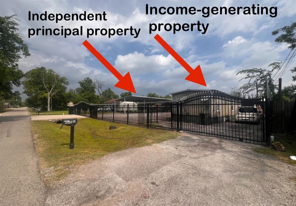 406 & 406-A Pecan Avenue, Crosby, Texas image 2