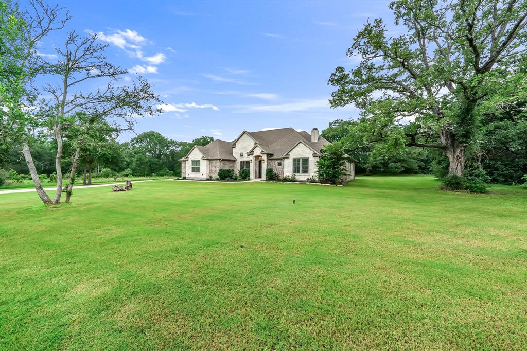 7576 Field Creek Estates Drive, Bryan, Texas image 3