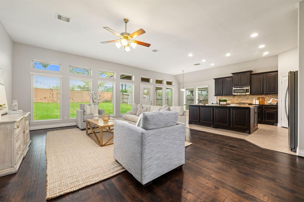 2314 Laurel Loch Lane, Pearland, Texas image 14