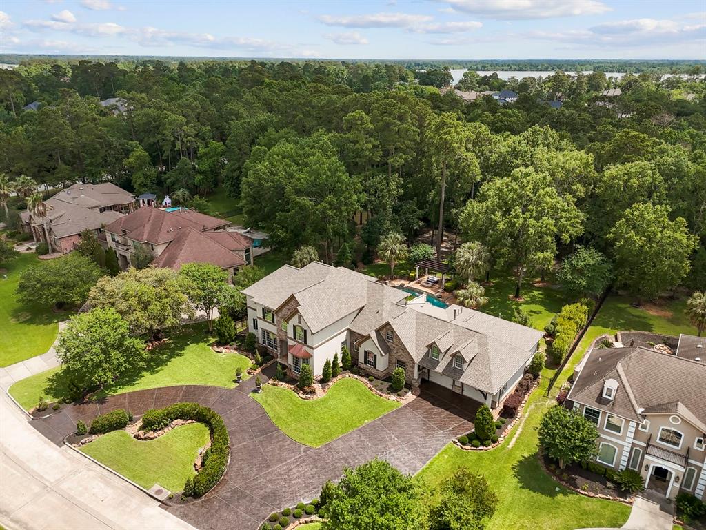 20806 Kings Crown Court, Humble, Texas image 38
