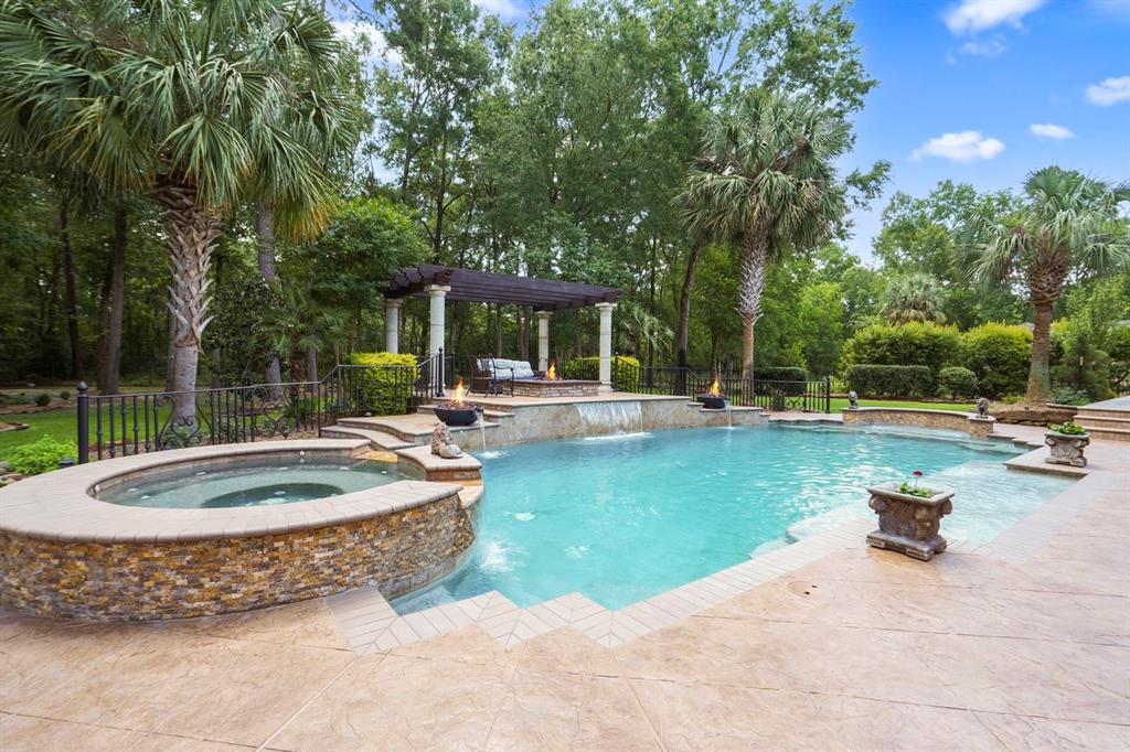20806 Kings Crown Court, Humble, Texas image 10