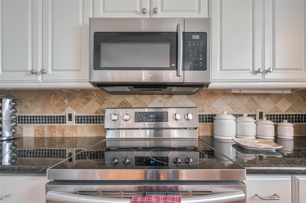 1016 Redfish Street, Hitchcock, Texas image 13