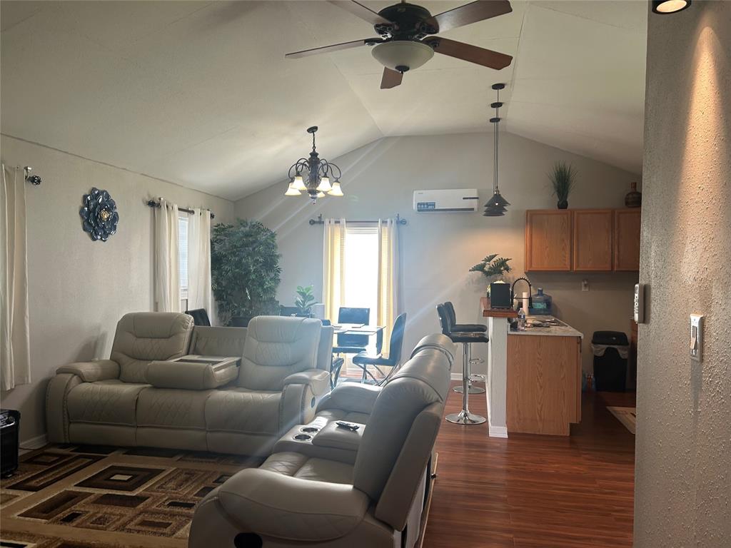 1137 County Rd 3545, Cleveland, Texas image 8