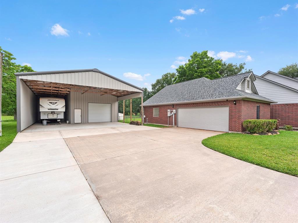 15615 Atwood Lane, Crosby, Texas image 3