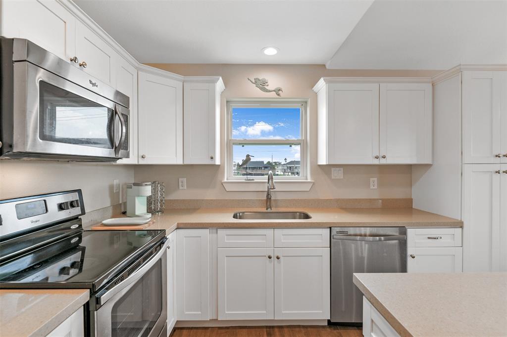 3930 Hardin Drive, Galveston, Texas image 11