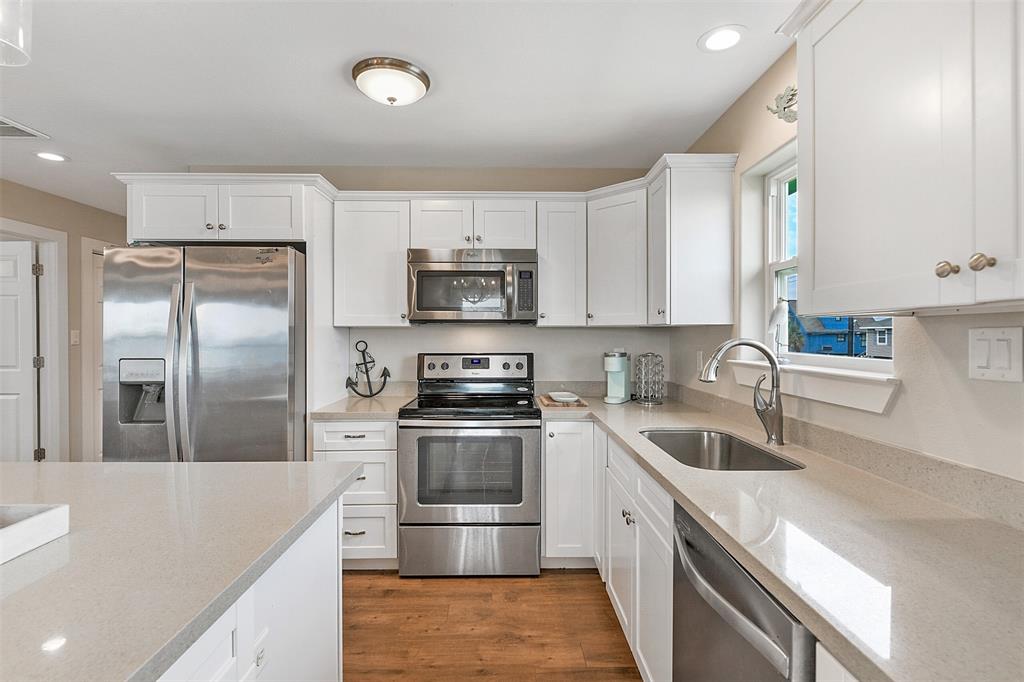 3930 Hardin Drive, Galveston, Texas image 10