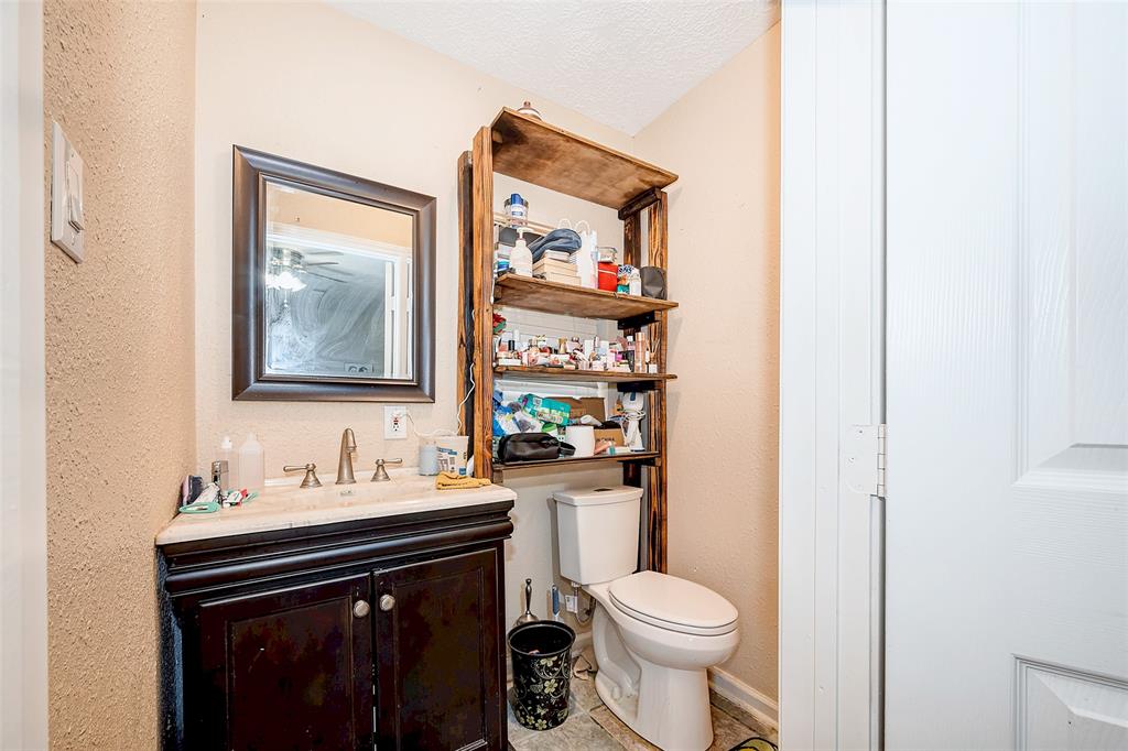 2023 Gentryside Drive #405, Houston, Texas image 13