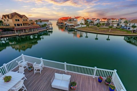 A home in Tiki Island