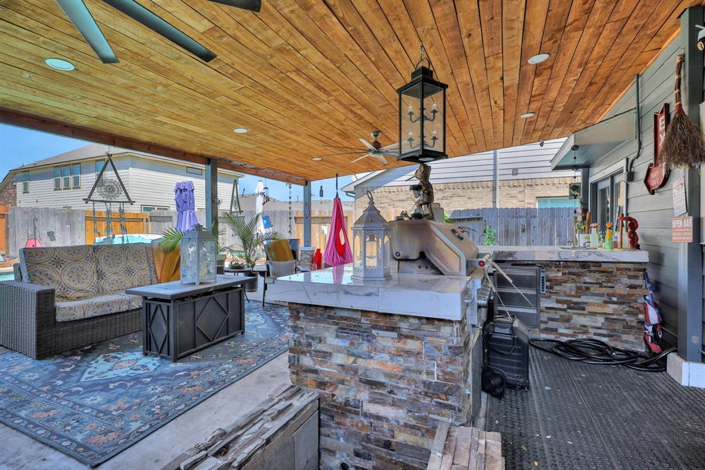 8319 Lemongrass Avenue, Baytown, Texas image 22