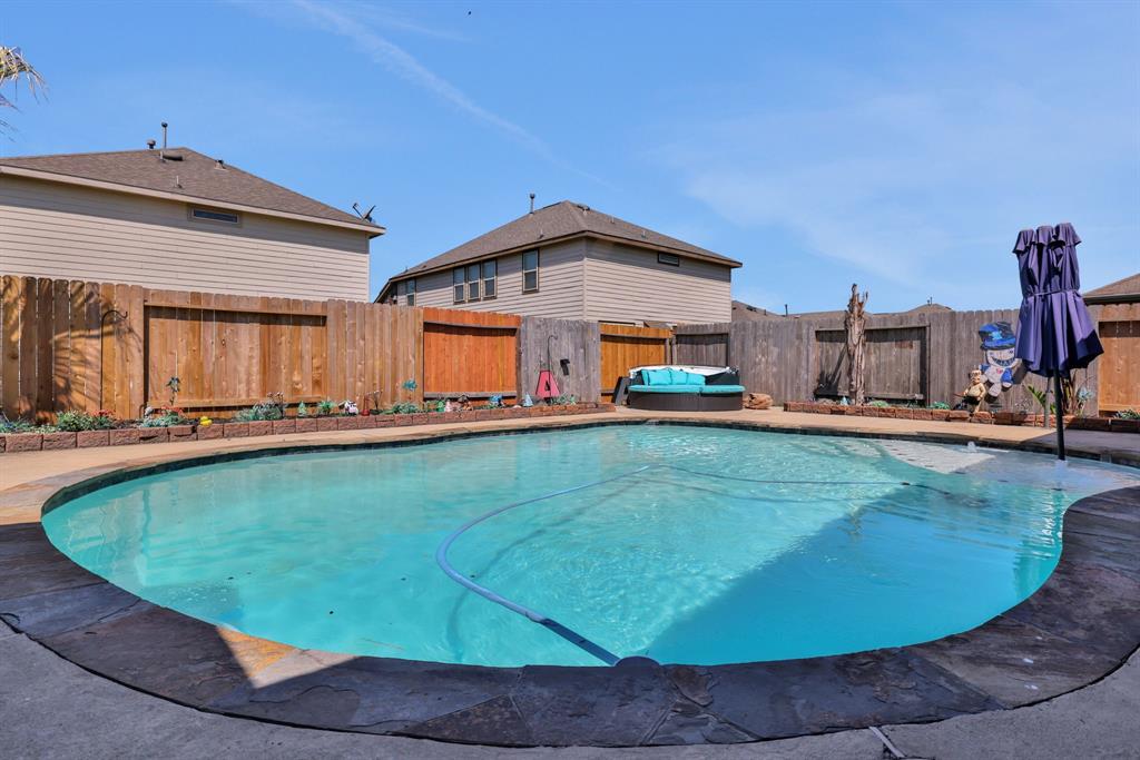8319 Lemongrass Avenue, Baytown, Texas image 21