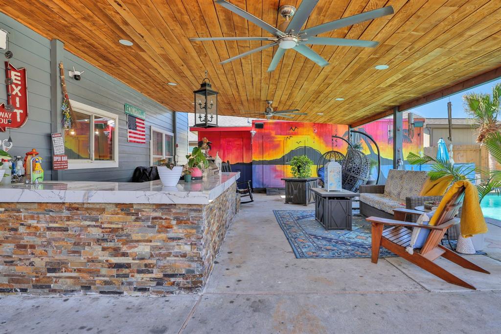8319 Lemongrass Avenue, Baytown, Texas image 24