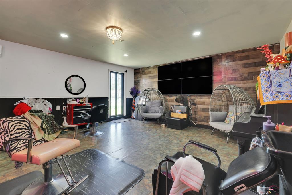 8319 Lemongrass Avenue, Baytown, Texas image 14