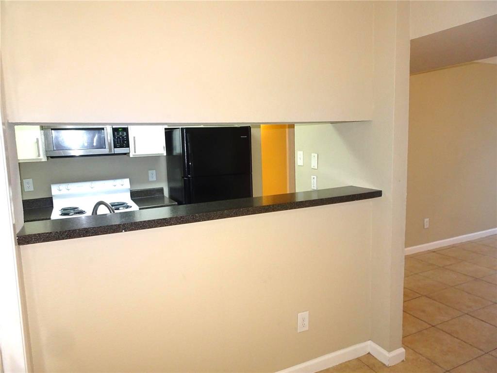 2822 S Bartell Drive #6, Houston, Texas image 4
