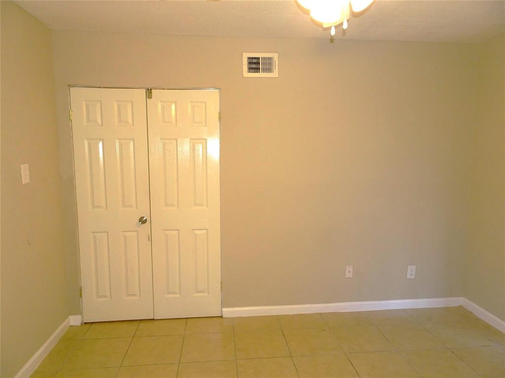 2822 S Bartell Drive #6, Houston, Texas image 18