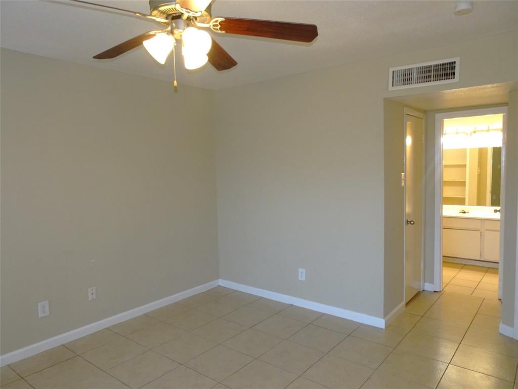 2822 S Bartell Drive #6, Houston, Texas image 12