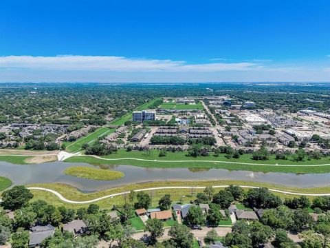 Single Family Residence in Houston TX 1915 Seakale Lane 36.jpg