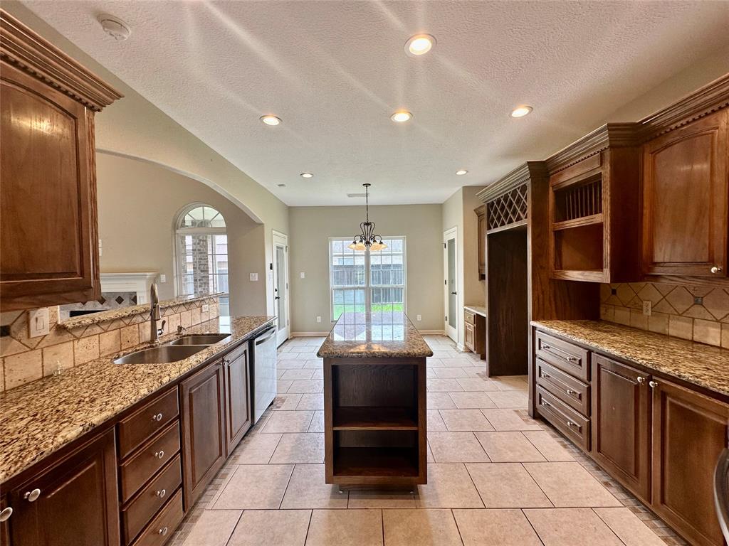 305 Tyler Drive, Bridge City, Texas image 14