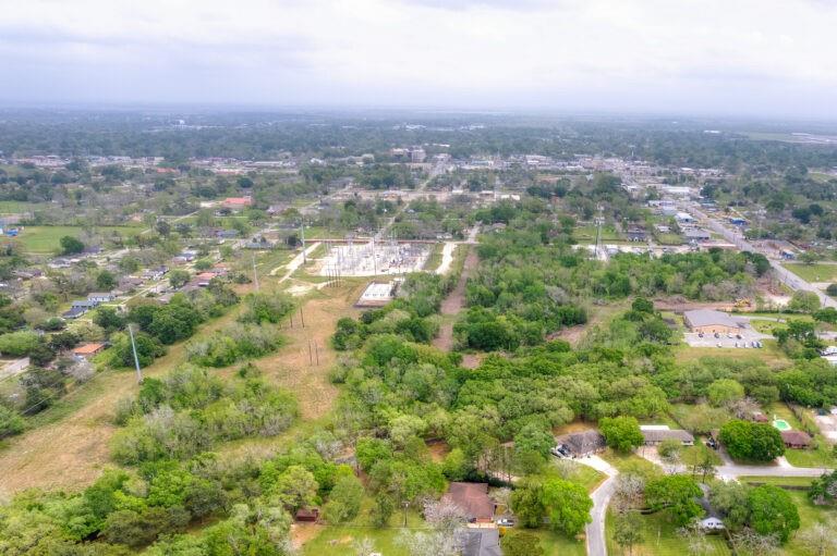 N Walker Street, Angleton, Texas image 1