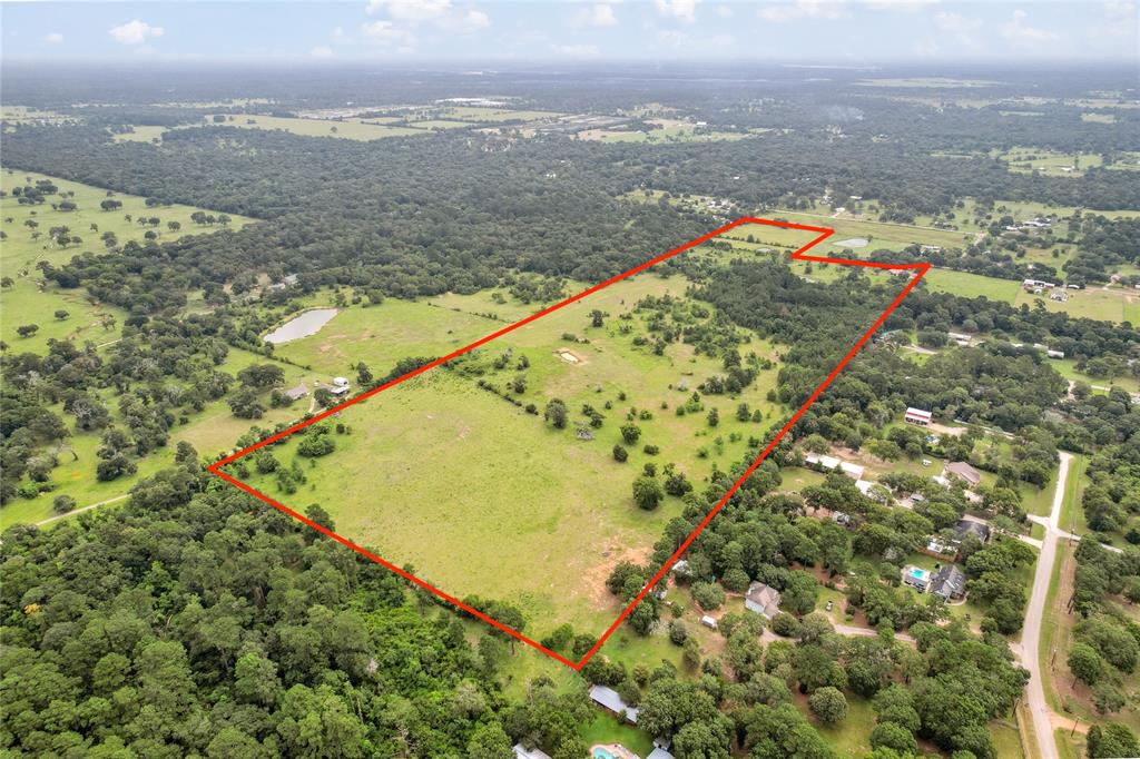 555 Scroggins Lane