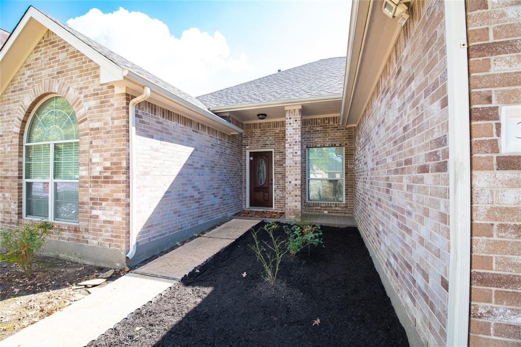 3419 S Daniel Oak Circle