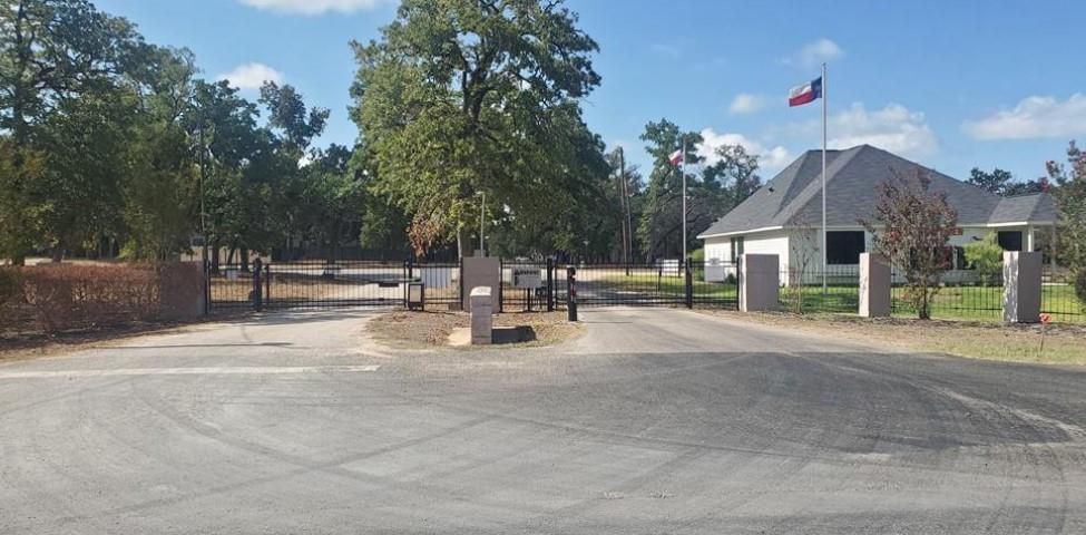 26849 Deerwood Drive, Hempstead, Texas image 4