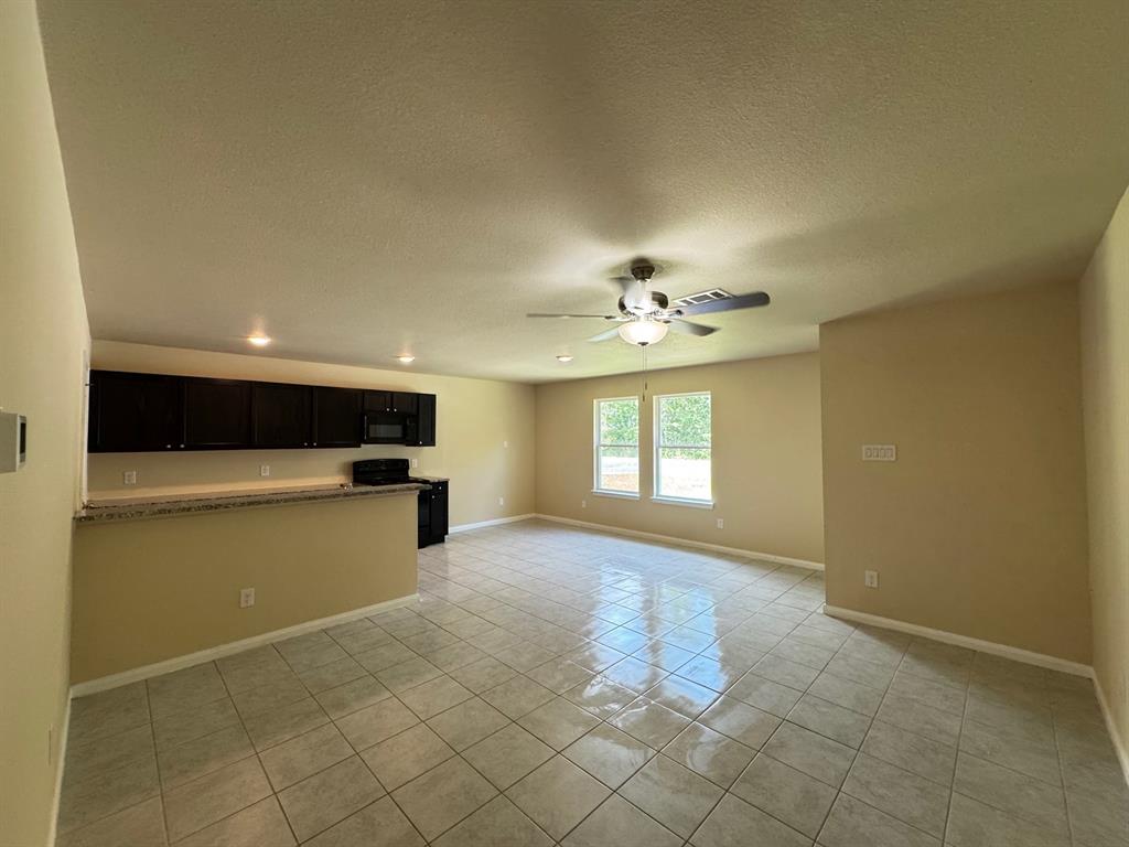 26676 Pools Creek Drive, Huntsville, Texas image 5