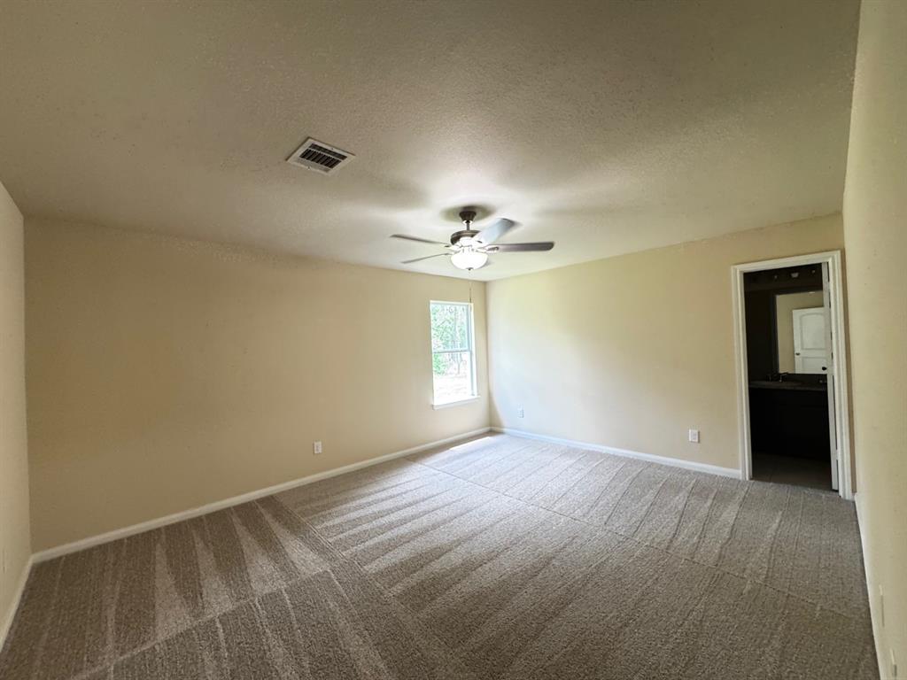 26676 Pools Creek Drive, Huntsville, Texas image 18