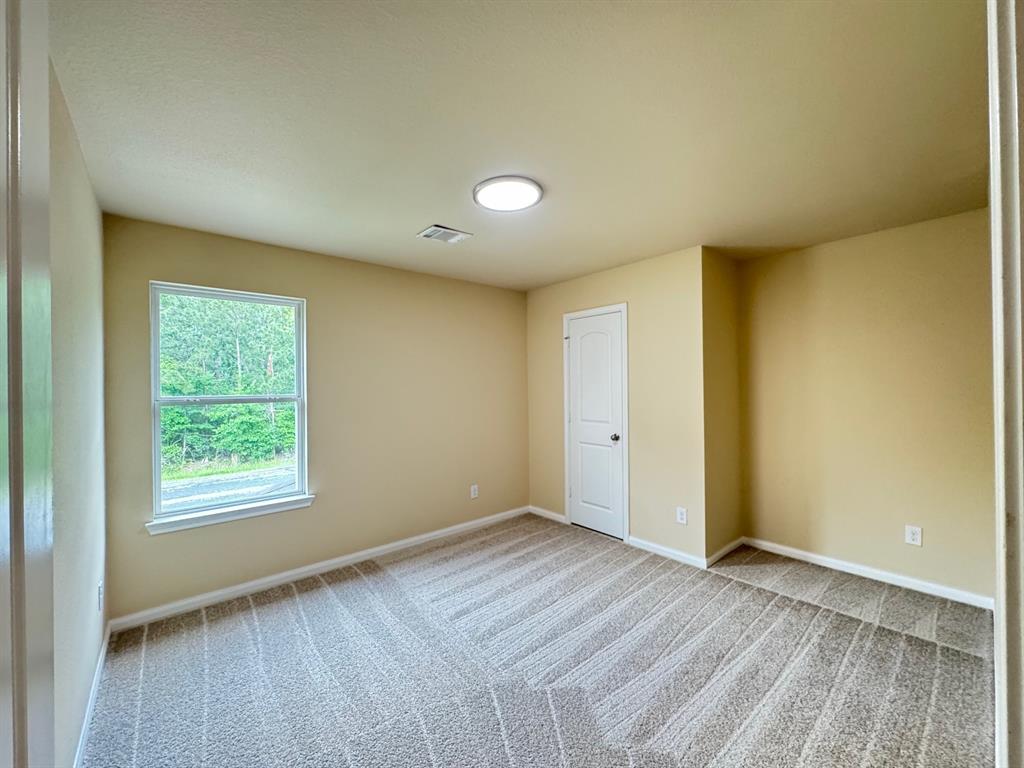 26676 Pools Creek Drive, Huntsville, Texas image 14