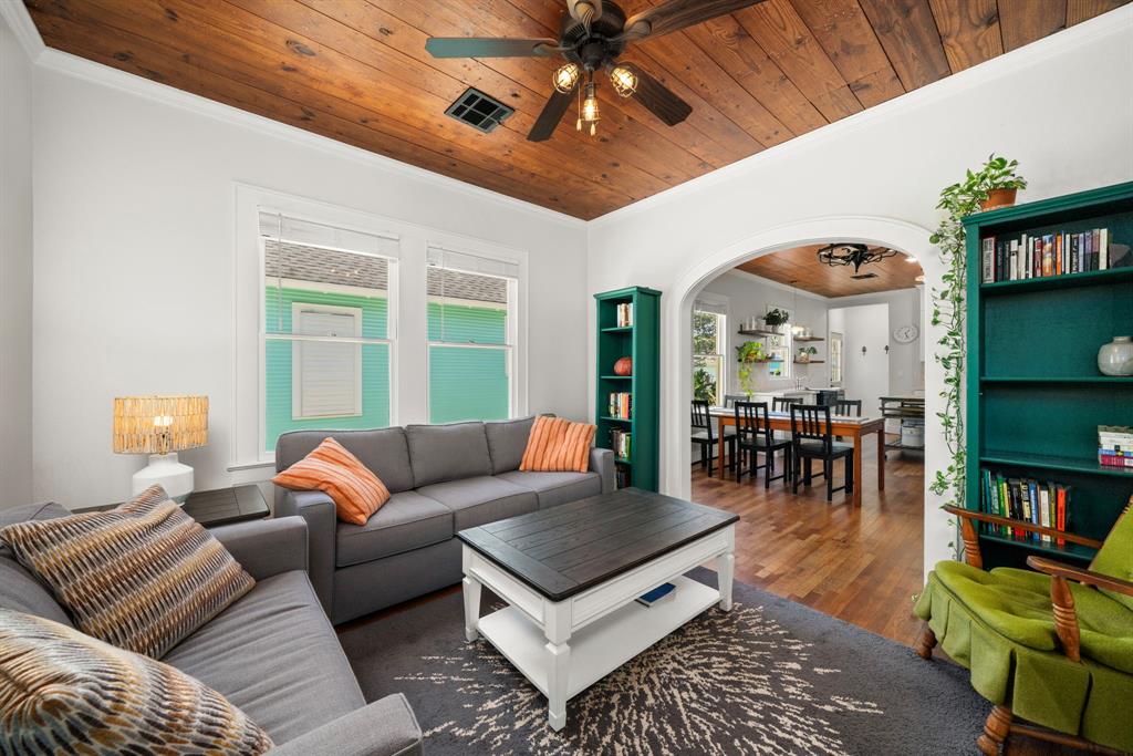 4720 Avenue R, Galveston, Texas image 6