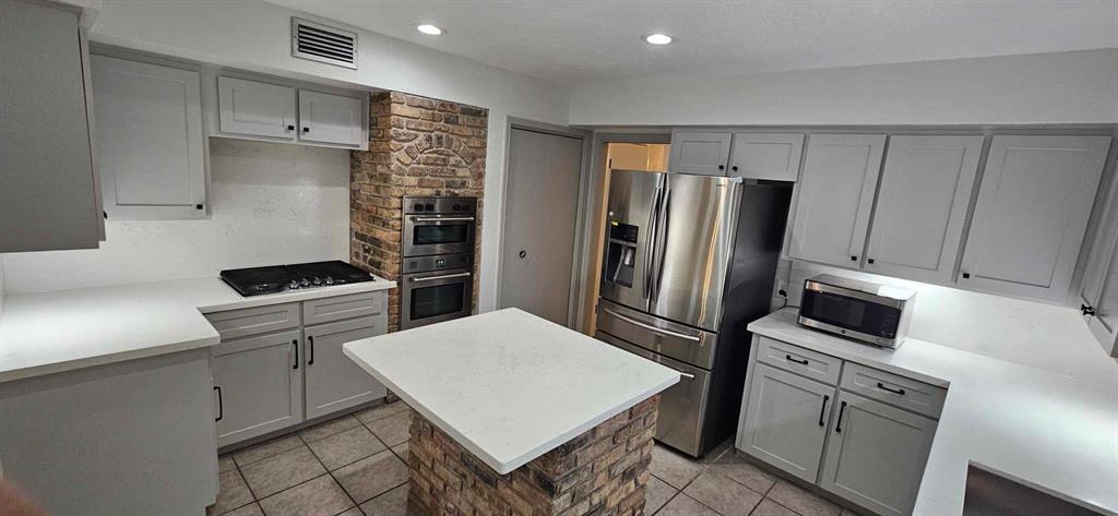 47 W Dansby Drive, Galveston, Texas image 13