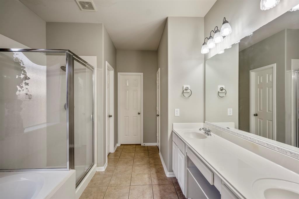 1222 Dunston Falls Drive, Spring, Texas image 20
