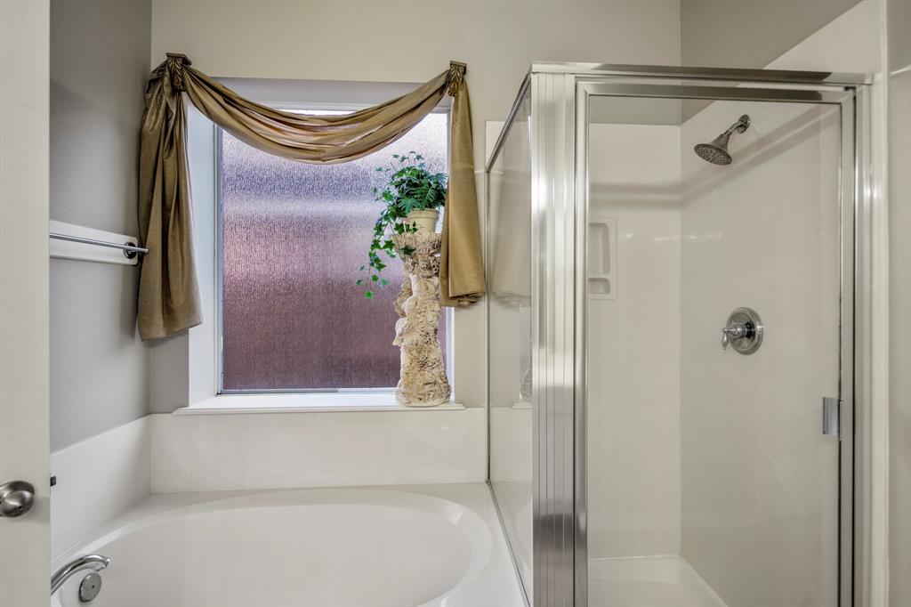 1222 Dunston Falls Drive, Spring, Texas image 21