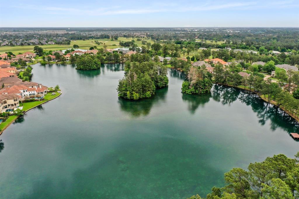 1222 Dunston Falls Drive, Spring, Texas image 46