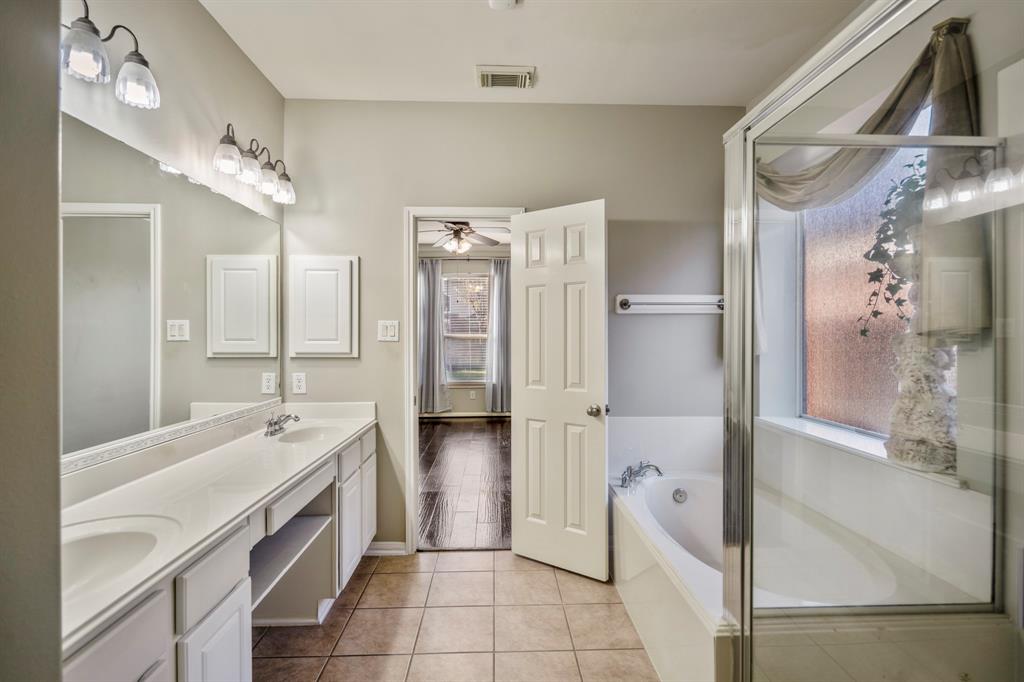 1222 Dunston Falls Drive, Spring, Texas image 22