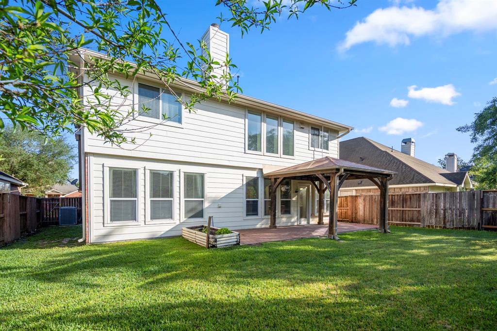 1222 Dunston Falls Drive, Spring, Texas image 36