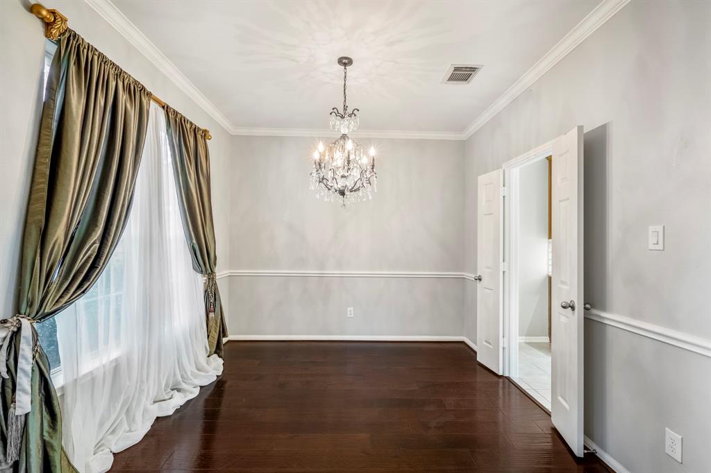 1222 Dunston Falls Drive, Spring, Texas image 7