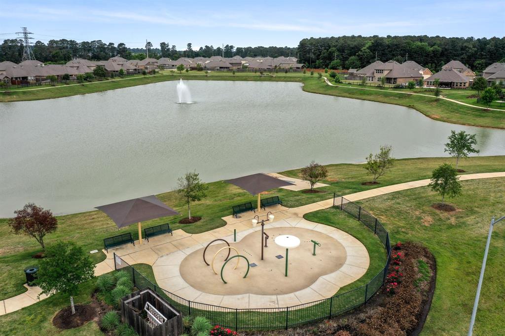 1222 Dunston Falls Drive, Spring, Texas image 45