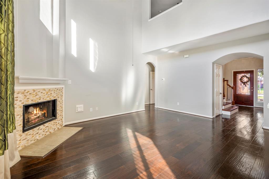 1222 Dunston Falls Drive, Spring, Texas image 11