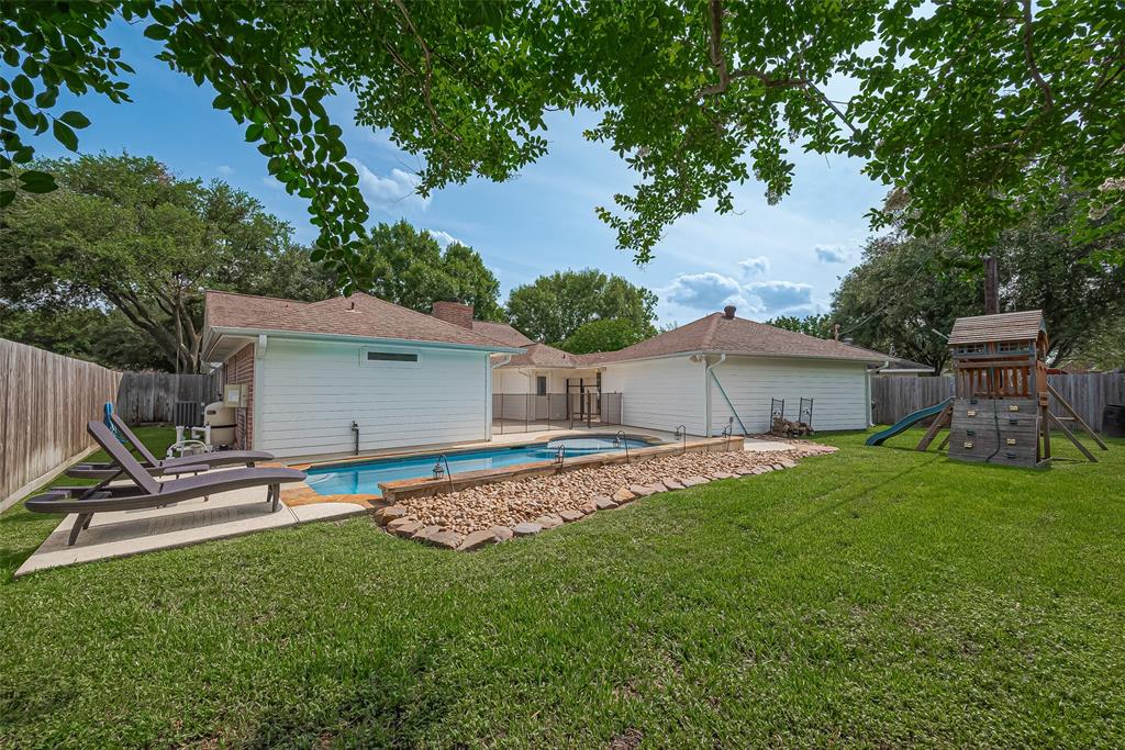 6526 Mert Street, Katy, Texas image 34
