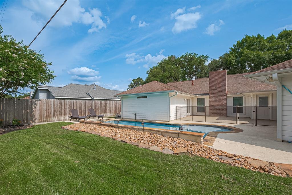 6526 Mert Street, Katy, Texas image 33