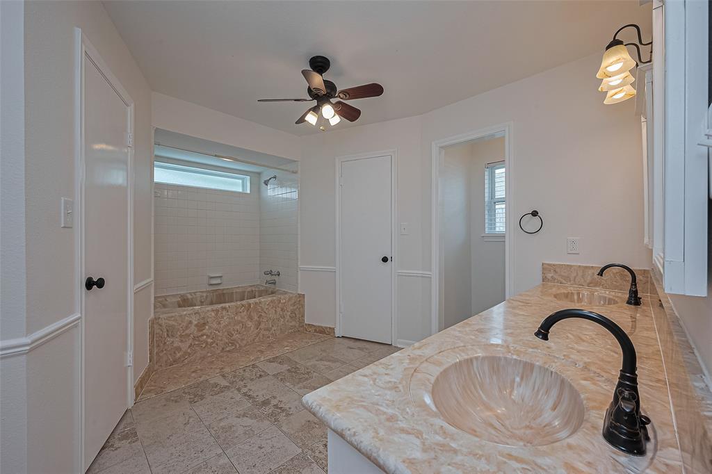 6526 Mert Street, Katy, Texas image 19