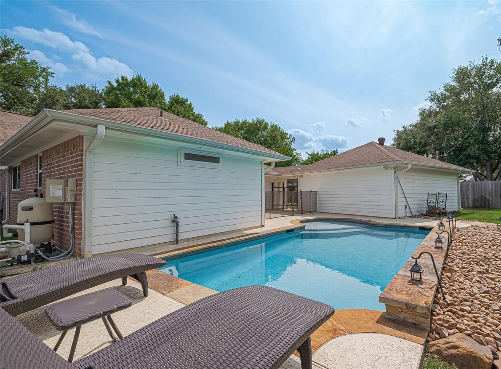 6526 Mert Street, Katy, Texas image 32