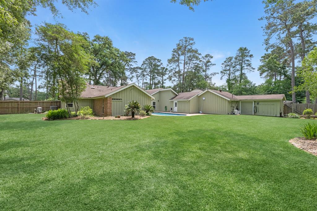 903 Castle Hill Trail, Kingwood, Texas image 35