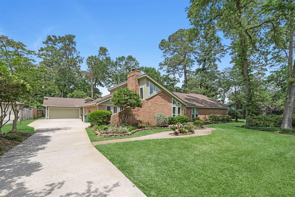 903 Castle Hill Trail, Kingwood, Texas image 39