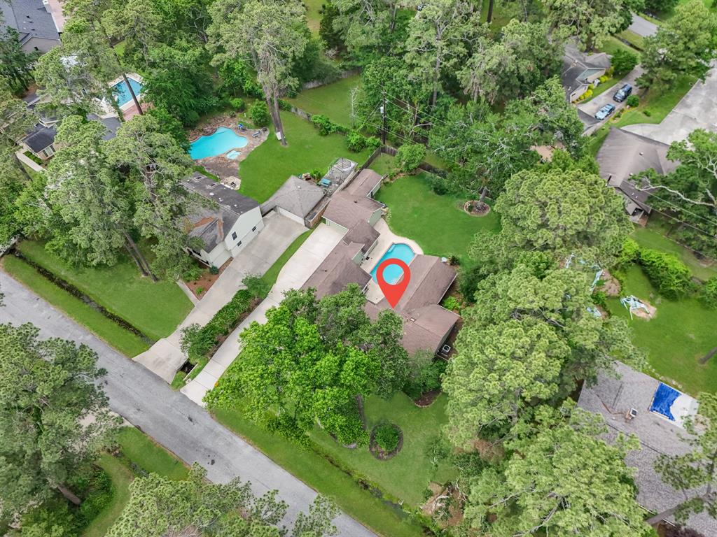 903 Castle Hill Trail, Kingwood, Texas image 38
