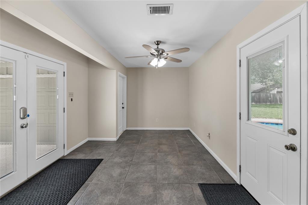 903 Castle Hill Trail, Kingwood, Texas image 30